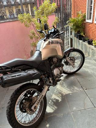 YAMAHA XTZ 250 TÉNÉRÉ 